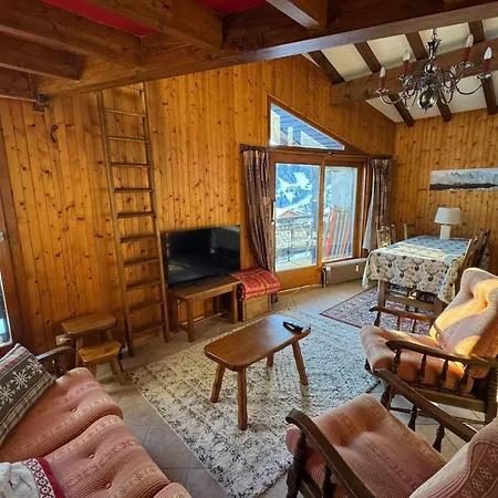 With Balcony Facing The Slopes Διαμέρισμα